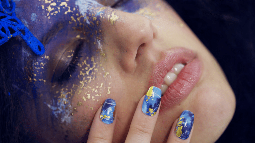 Auf die Nägel, Fertig, los – Beauty Werbespot für Stickergigant
